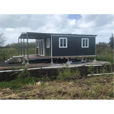 Expandable container house